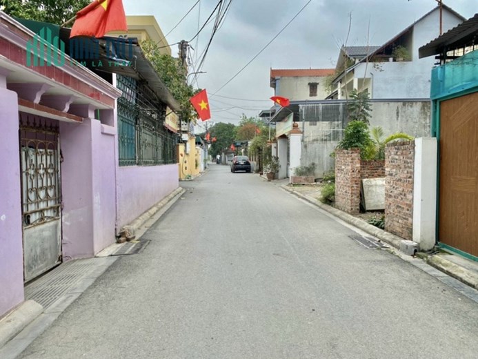 Bán 79m2 cách 30m ra QL3 tại Nguyên Khê – Đông Anh, đường nhựa 6m. Lh 0981568317