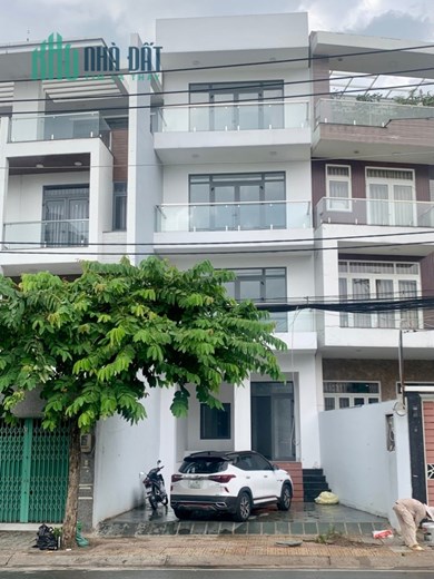 Bán hoặc cho thuê nhà 1Hầm + 4Lầu. MT đường Đặng Văn Bi, Tp Thủ Đức