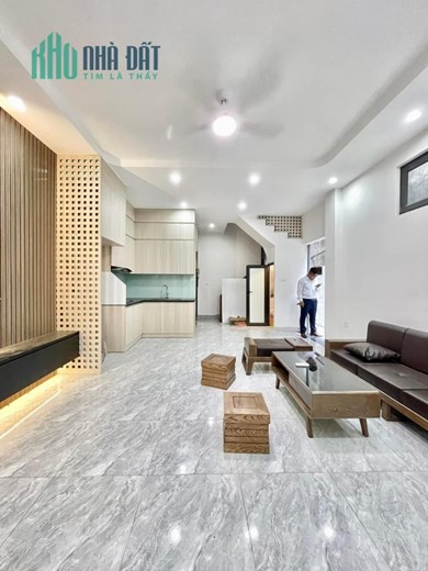 Lê Trọng Tấn - lô góc - thang máy - ngõ thông - gần oto -dt 45m , mt 4,5m -giá nhỉnh 8 tỷ