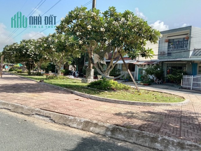 CHÍNH CHỦ Bán Nhanh Căn Nhà Vị Trí Đắc Địa Tại TP Long Xuyên - An Giang - Giá Cực Rẻ