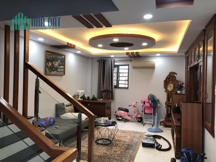NHÀ MẶT TIỀN GIÁ HẺM - NGAY NGUYỄN ẢNH THỦ QUẬN 12 - 4 TẦNG BTCT, NHÀ ĐẸP Ở NGAY - CHỈ NHỈNH 5 TỶ.