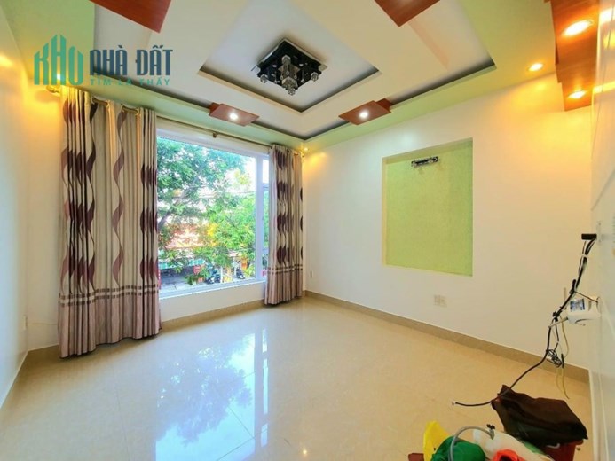 HOA HẬU LÊ VĂN LƯƠNG, 40M, 2 MẶT THOÁNG, 4.X TỶ