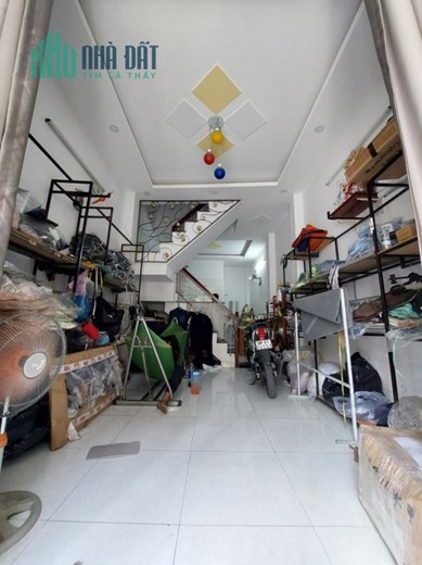 Bán Nhà Đẹp Ở Ngay 3.5m x 11m, 3 Tầng, Hẻm Xe Hơi Tới Nhà Chỉ 2.3 Tỷ