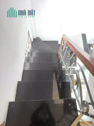 Bán Nhà Đẹp Ở Ngay 3.5m x 11m, 3 Tầng, Hẻm Xe Hơi Tới Nhà Chỉ 2.3 Tỷ