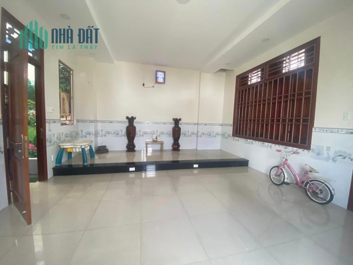 bán nhà Mặt tiền Lê Trọng Tấn - Ngay KCN Tân Bình, DT: 6x14m, 3 Tầng , 6PN, giá 11.5 tỷ.