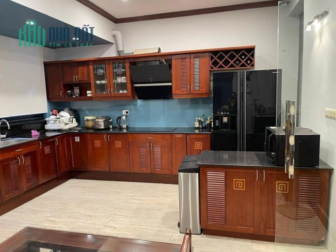 Bán nhà phân lô ngõ 2 phố Giảng Võ, Kim Mã DT 75 m2 x 5T MT 6m, bảo vệ 24/24 giá 25 tỷ.