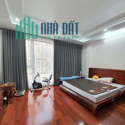Nhà Bán Quận 11, Hẻm Xe Hơi Rộng, 61m2, 4 Phòng, 8.7 TỶ HẠ CÒN 6.4 TỶ, BÁN ĐẤT TẶNG NHÀ