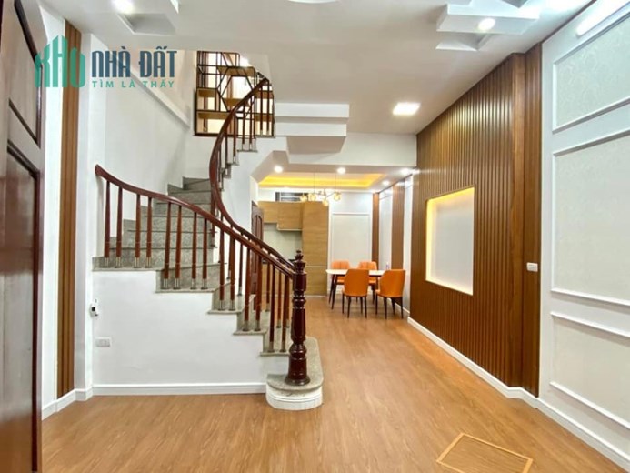 ĐỘC HIẾM THANH XUÂN - NGÕ RỘNG - ĐẸP LONG LANH 40M2, 4T, 4.4 TỶ - BÙI XƯƠNG TRẠCH - THANH XUÂN - HN.