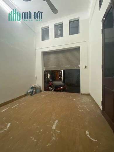 Cực Phẩm, Bán nhà Trần Thái Tông, Cầu Giấy Lô góc 56m2  4tầng chỉ với 7tỷ