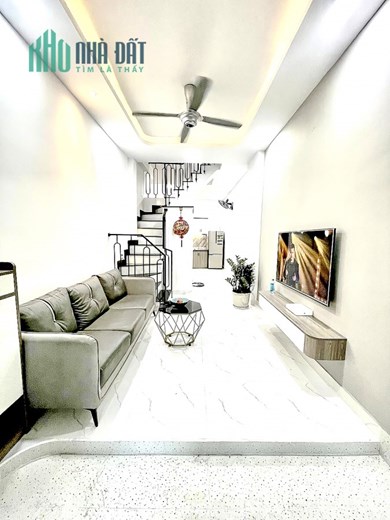 BÁN NHÀ Ở ĐẸP - 3 TẦNG HIỆN ĐẠI - HXH TÂN PHÚ 35M2 - CHỈ 4.X TỶ TL