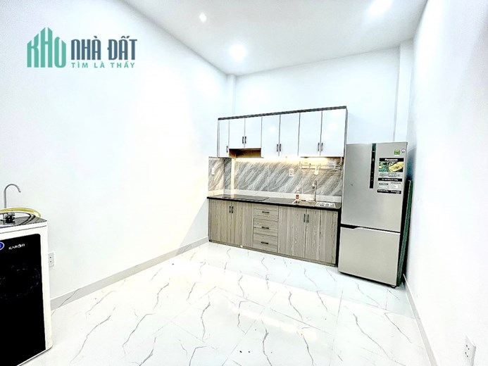 BÁN NHÀ Ở ĐẸP - 3 TẦNG HIỆN ĐẠI - HXH TÂN PHÚ 35M2 - CHỈ 4.X TỶ TL