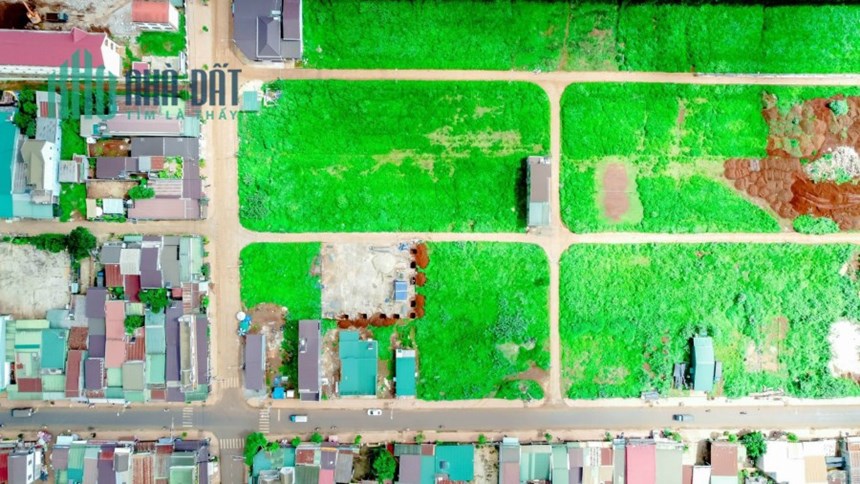 Bán lô đất đấu giá kề ủy ban xã Phú Lộc, Krông Năng, giá chỉ từ 480 triệu/ nền.