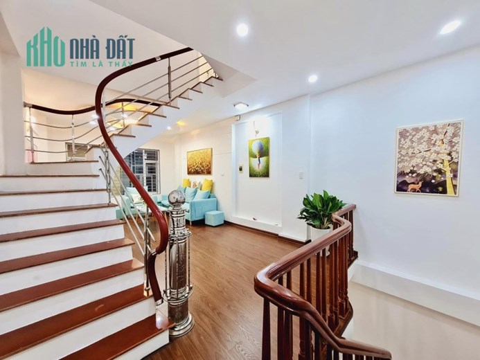 CỰC PHẨM 0855.99.44.88 Bán nhà đẹp ở 898 Đường Láng 36m2, 5 tầng ở ngay chỉ với 4 tỷ
