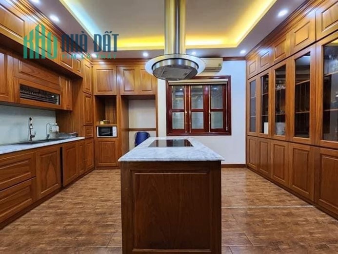 BÁN BIỆT PHỦ VILLA HOT NHẤT HOÀNG QUỐC VIỆT CẦU GIẤY 138M2 x 4T CHỈ 15,2 TỶ