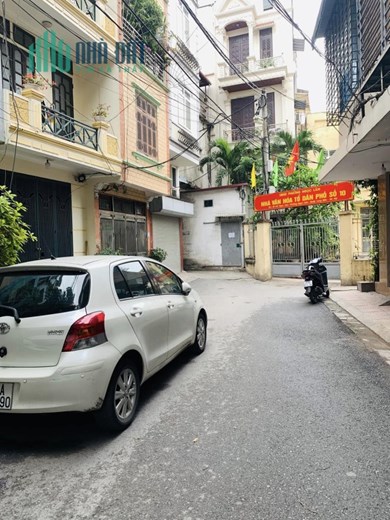 Bán nhà 2T tại Ngọc Lâm 86m, MT 4m, oto tránh giá nhỉnh 3 tỷ LH: 0936123469
