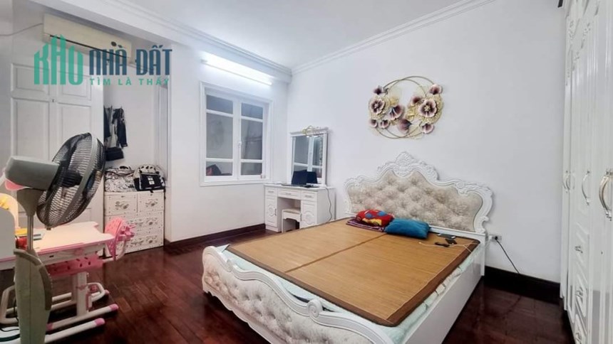Bán nhà Văn Quán, phân lô ô tô tránh, ở và kinh doanh đỉnh, 55m2, 5 tầng. Giá 8,4 tỷ