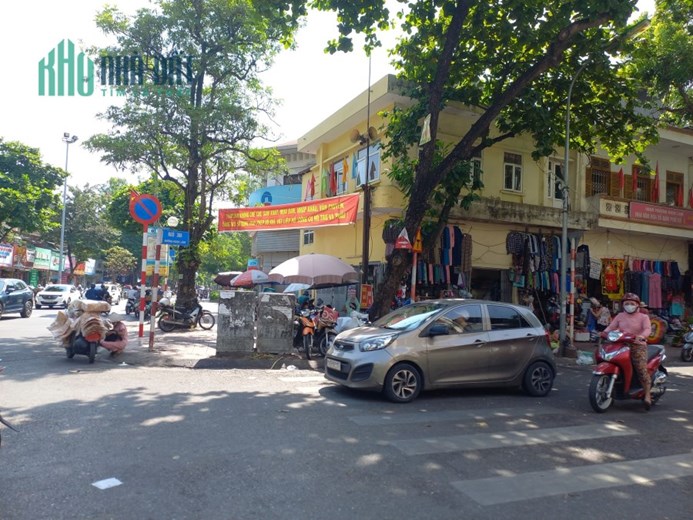 Bán nhà C4 tại ngõ chợ Ngọc Lâm 50m giá nhỉnh 2 tỷ LH: 0936123469