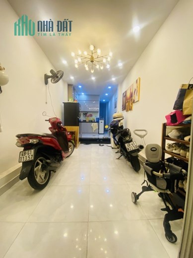 Nhà Mới Tô Hiến Thành -Sư Vạn Hạnh Quận 10 - 4 Tầng, sát Mặt tiền, Nhỉnh 5tỷ