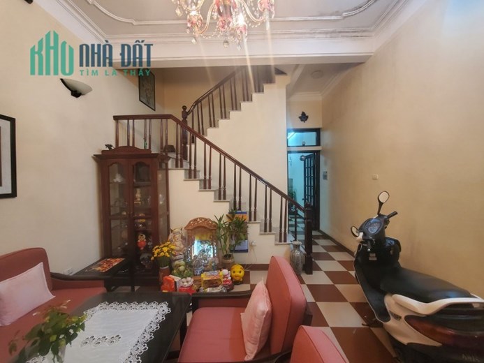 Bán nhà Chùa Hà, Cầu Giấy. 60mx4; MT4.6m; giá 14 tỷ 5. Phương