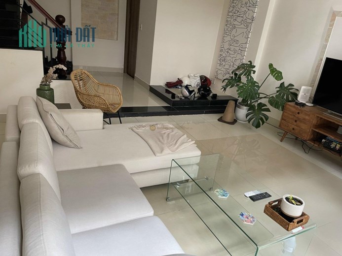 Bán nhà làng báo chí Thảo Điền, Quận 2, trệt, 2 lầu chỉ 11 tỷ