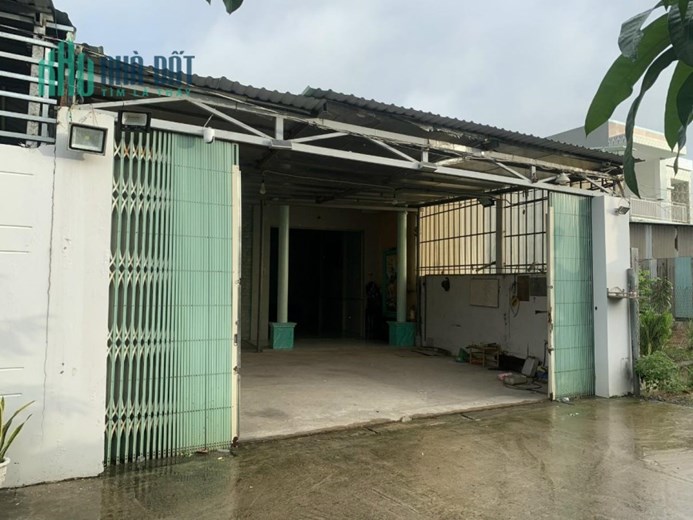 NHÀ CHÍNH CHỦ - GIÁ TỐT - Cần Bán Căn Nhà Vị Trí Đẹp Tại Bến Lức, Long An