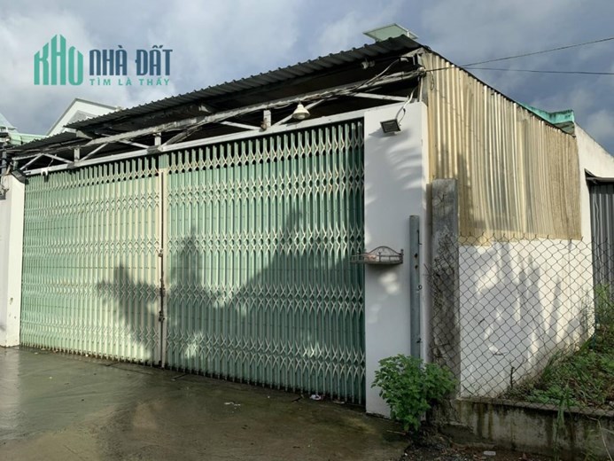 NHÀ CHÍNH CHỦ - GIÁ TỐT - Cần Bán Căn Nhà Vị Trí Đẹp Tại Bến Lức, Long An
