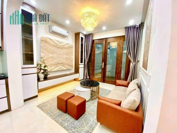 Nhà mới đẹp ở luôn Khương Trung, cách ô tô 20m: 38m2x5 tầng mặt tiền 4m 4.38 tỷ.
