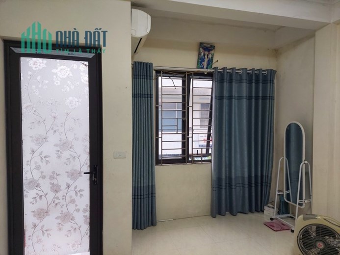 Bán nhà phân lô Tôn Đức Thắng 42m2 x 3 tầng, gần oto, ngõ thông, 4.95 tỷ