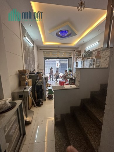 CHỈ 5.x tỷ SỞ HỮU NHÀ HXH 6m LÊ VĂN QUỚI, 4 TẦNG, AN NINH, DÂN TRÍ CAO.