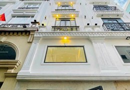 Bán Nhà Lê Thị Riêng,Bến Thành,Q1 DT 5m X 14m 32 Tỷ