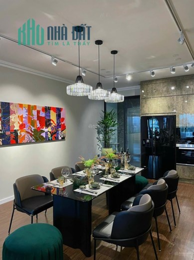 Bán nhà mặt phố Kim Mã, Ba Đình, vỉa hè rộng, vị trí đẹp, 63m2 6 tầng thang máy, 32 tỷ