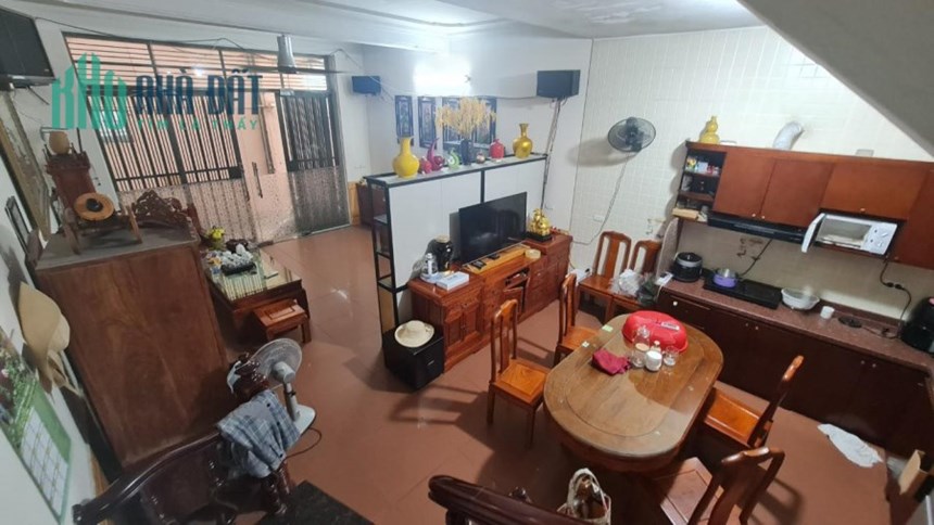 Bán nhà Khương Trung diện tích rộng 70m2 mặt tiền rộng gần hồ cách ô tô 50m, đầu tư hoặc ở đều