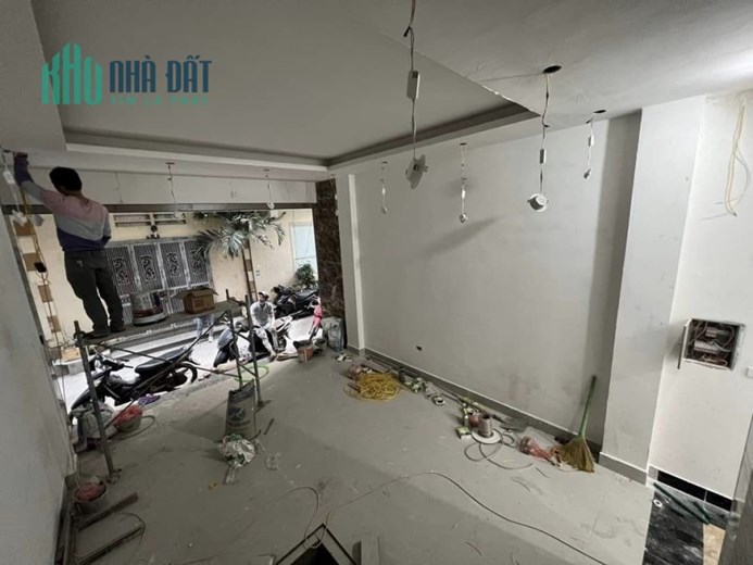 Nhà bán tổ 15 Kiến Hưng, Hà Đông, 52/56m2, 5 tầng, 4,4m mặt tiền, giá 9 tỷ.