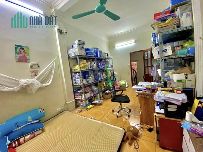 Siêu hiếm! Hạ giá nhà Khâm Thiên, 30m2 x 4Tầng, ra phố 30m, ngõ rộng, 2 thoáng, giá 3.1 tỷ