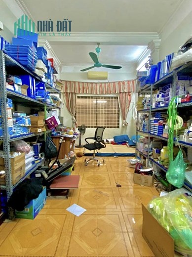 Siêu hiếm! Hạ giá nhà Khâm Thiên, 30m2 x 4Tầng, ra phố 30m, ngõ rộng, 2 thoáng, giá 3.1 tỷ