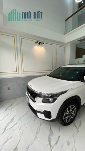 Chính chủ gửi bán gấp nhà 3 tầng- Ngang hiếm 11m- Không quy hoạch- Xe hơi tới nhà- HDT 40tr/th