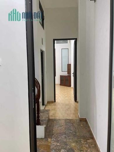Bán Nhà nhõ 278 Phố Tôn Đức Thắng 41,4m2 x 3 tầng, gần Phố, ngõ nông, 4 phòng ngủ, giá cho các nhà