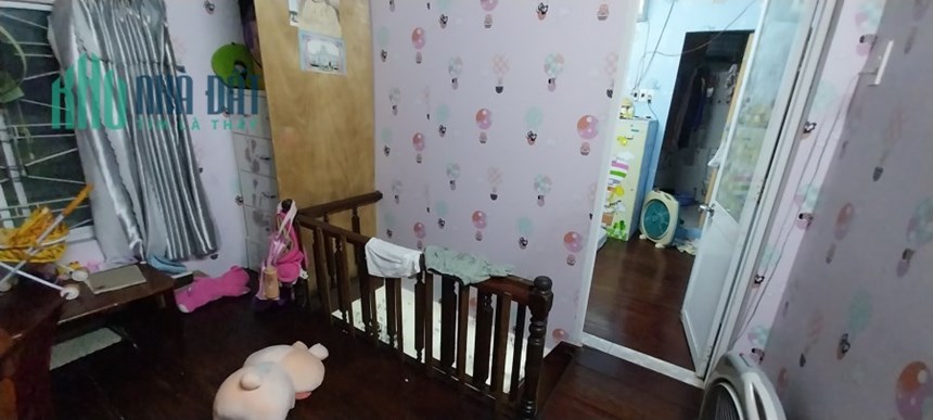 Nhà Đinh Tiên Hoàng gần MT, Góc kiệt 4m, 2 tầng, 1.3x tỷ