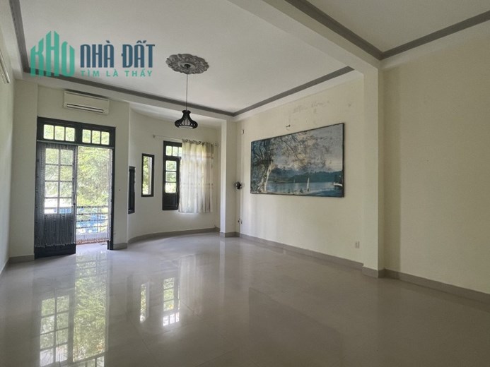 .Nhà Mặt Tiền Sơn Trà, Dương Lâm 115m2, 3 tầng, 5.x tỷ