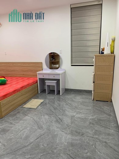 BÁN NHÀ LINH QUANG, 23m2x 3T, MT4m, Ô TÔ ĐỖ CỔNG, LÔ GÓC, KINH DOANH, CHỈ NHỈNH 2 TỶ