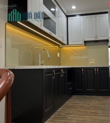 Bán Nhà Cầu Giấy, Ngần Ô Tô Tránh Ngõ Thông
Dt 45m- Nhỉnh 5ty