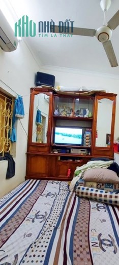 BÁN NHÀ LINH QUANG, 30m2x 3T, MT4m, Ô TÔ ĐỖ CỔNG, LÔ GÓC, KINH DOANH, CHỈ NHỈNH 1 TỶ