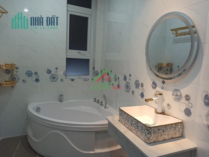 SỐC TỪ 10.3 TỶ BÁN 9 TỶ TƯƠNG LAI MẶT TIỀN CHU VĂN AN , 1 TRỆT 3 LẦU 7 X 11 NHÀ MỚI XÂY CHÍNH CHỦ