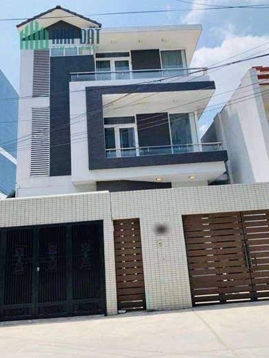 🏡 BIỆT THỰ QUẬN 7 - MẶT TIỀN NGUYỄN VĂN LINH CÁCH 100M - 10x20 VUÔNG - CHỈ VỚi 28 TỶ 900  🏡