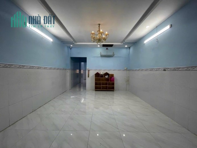 LÊ ĐÌNH CẨN - HẺM Ô TÔ - NGAY BỆNH VIỆN BÌNH TÂN - 5P QUA TÂN PHÚ QUẬN 6 - 2 TẦNG - 4 PHÒNG  NGỦ -