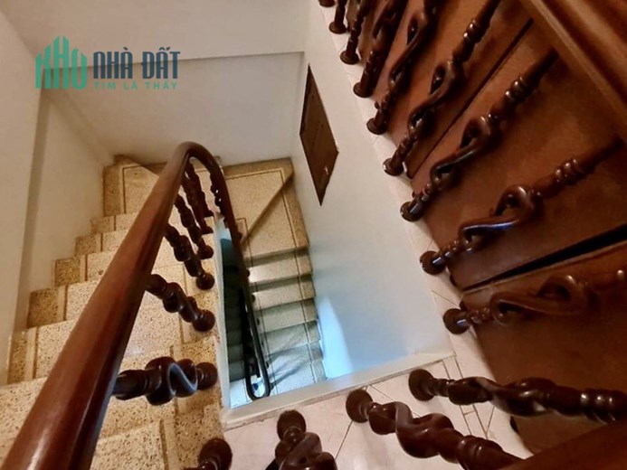 Nhà đẹp ở luôn Khương Trung, dân xây, ô tô, kinh doanh: 48Mx6T - MT 5M - 4.86 tỷ.