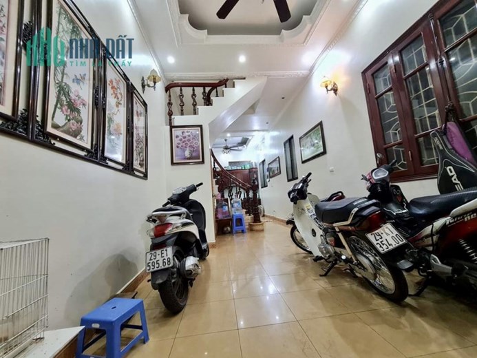 Nhà đẹp ở luôn Khương Trung, dân xây, ô tô, kinh doanh: 48Mx6T - MT 5M - 4.86 tỷ.