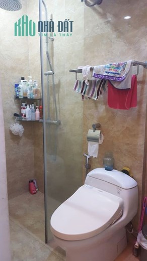 Bdshanoivang cho thuê nhà làm cửa hàng thời trang, VP cty...DT 90m2 mặt đường Phó Đức Chính, Ba