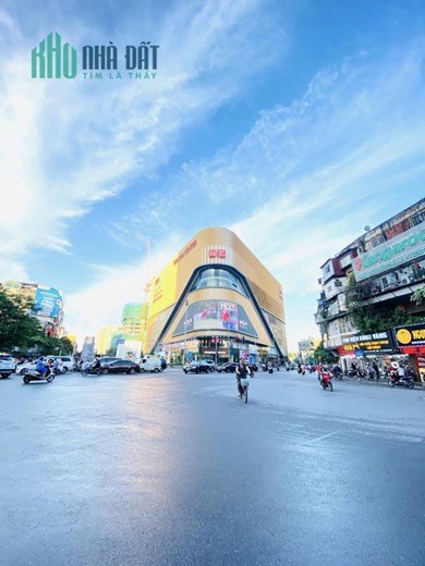 Mặt Phố Chùa Bộc, 27m2, MT6.8m, 15.4Tỷ, Phố Quần Áo - Mỹ Phẩm, 0977097287
