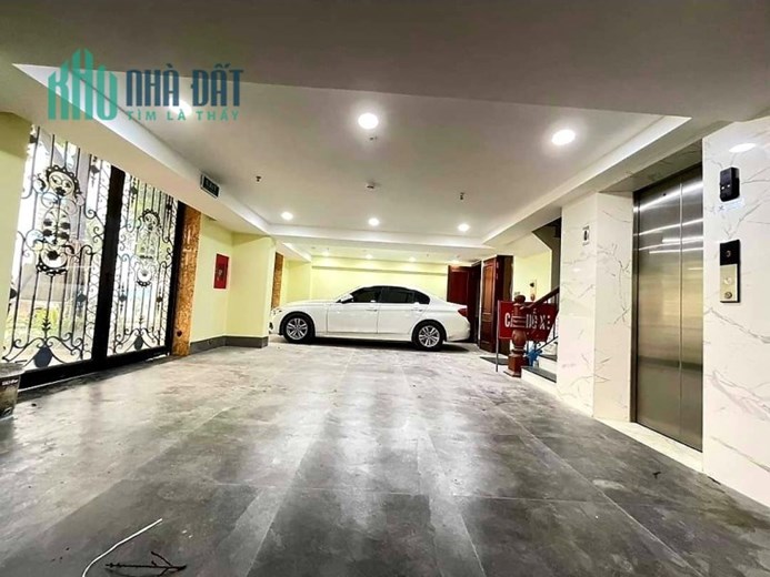 Bán nhà phố Tạ Quang Bửu 100m2 mt 6m 23 tỷ oto tránh, chính chủ